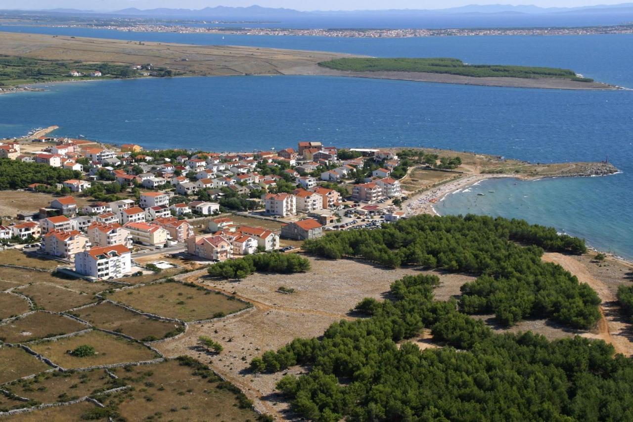 Family Friendly Apartments With A Swimming Pool Povljana, Pag - 244 Kültér fotó