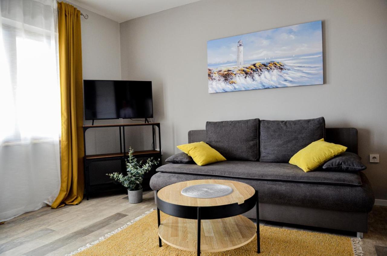Family Friendly Apartments With A Swimming Pool Povljana, Pag - 244 Kültér fotó