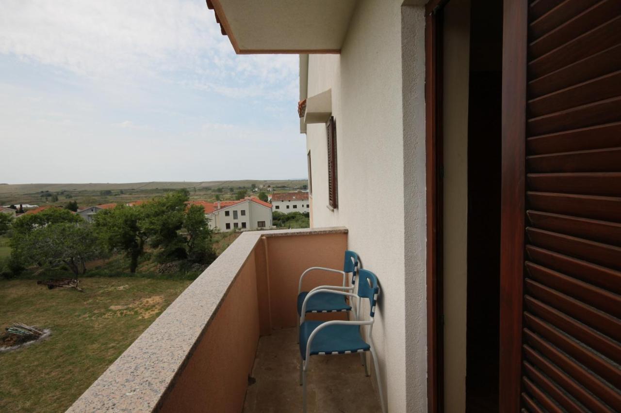 Family Friendly Apartments With A Swimming Pool Povljana, Pag - 244 Kültér fotó