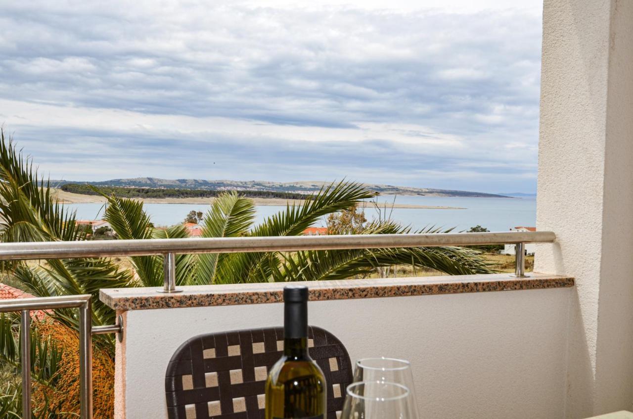 Family Friendly Apartments With A Swimming Pool Povljana, Pag - 244 Kültér fotó