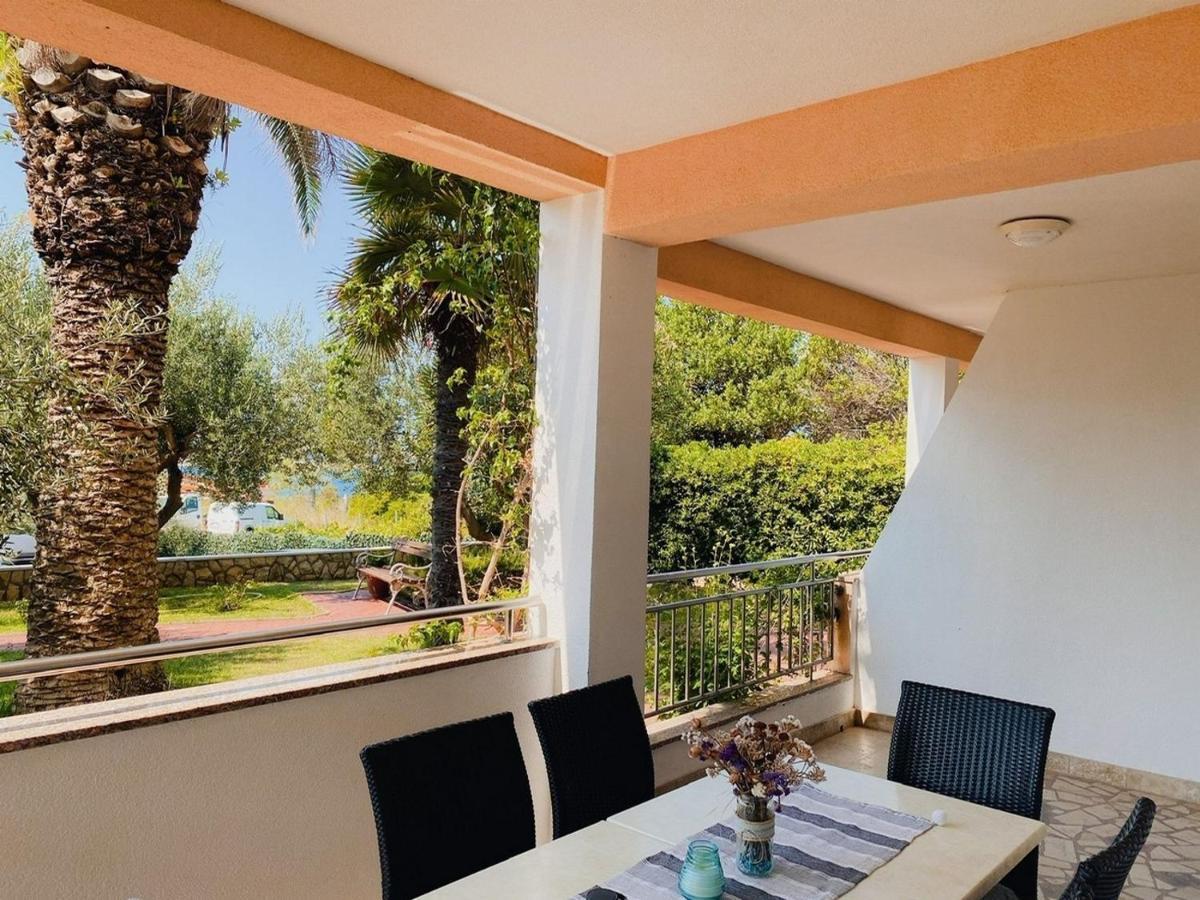 Family Friendly Apartments With A Swimming Pool Povljana, Pag - 244 Kültér fotó